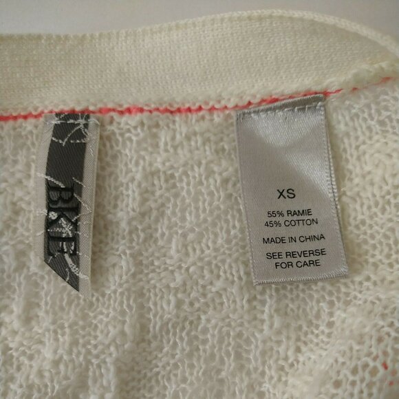 BKE Knit Cardigan Sweater Duster Button Up Women Size XS Cream Pink Pockets - Picture 6 of 7